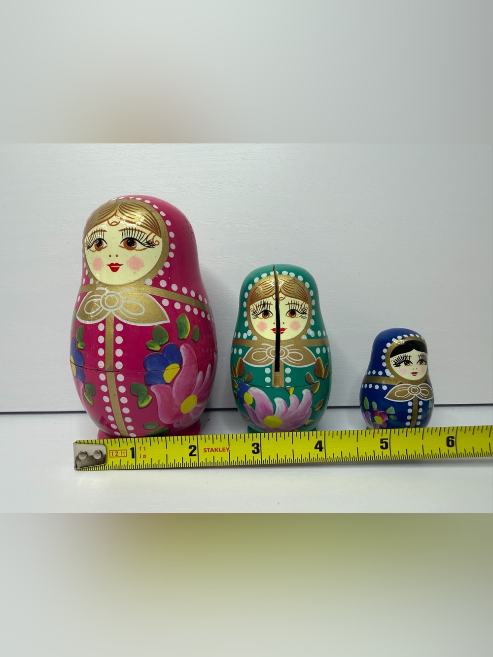 Vintage Wooden Nesting Dolls Matryoshka Set of 3 Green Pink Blue READ DESC - Picture 2 of 5